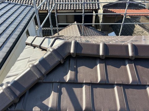 一宮市での2期工事・セメント瓦からマルスギイーグルエクサへの葺き替え工事